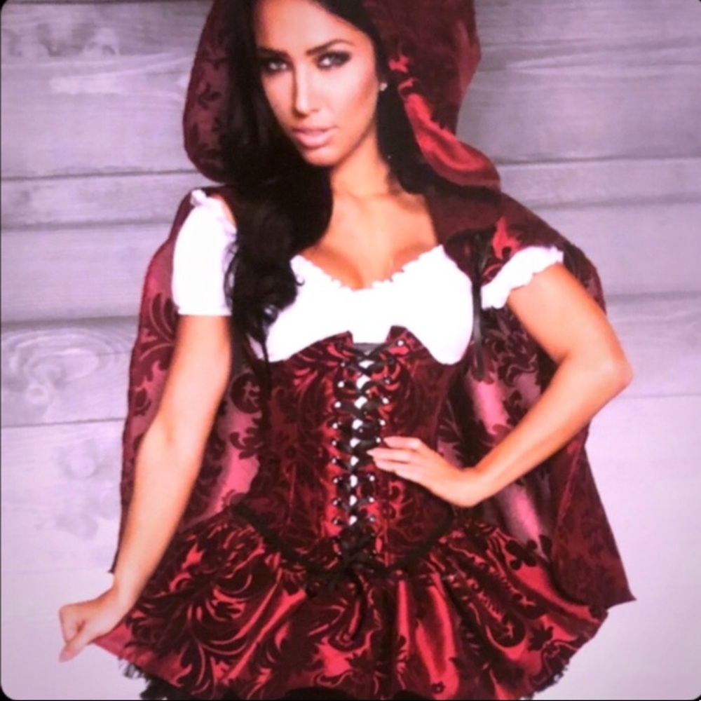 Roma red riding hood costume